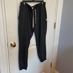 GUC charcoal gray vuori performance jogger large